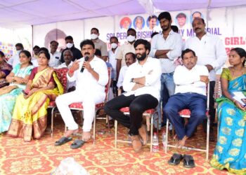 చదువు జ్ఞానాన్ని..క్రీడలు ఆరోగ్యాన్ని అందిస్తాయి -మంత్రి పేర్ని నాని