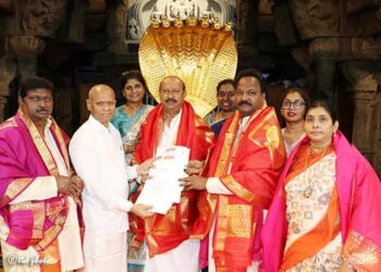 టీటీడీ ట్రస్ట్‌లకు రూ.3.20 కోట్లు విరాళం!