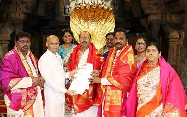 టీటీడీ ట్రస్ట్లకు రూ.3.20 కోట్లు విరాళం!