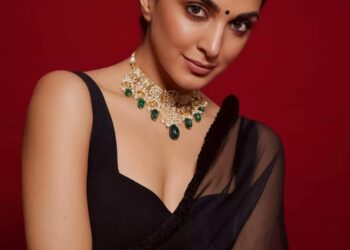 హీరోయిన్ కైరా అద్వానీ లేటెస్ట్ లుక్స్