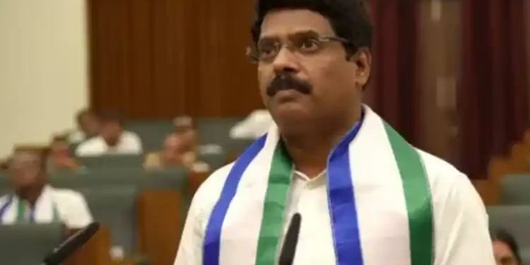 నా కార్యకర్తలను అప్పుల పాలు చేశా;వైసీపీ ఎమ్మెల్యే