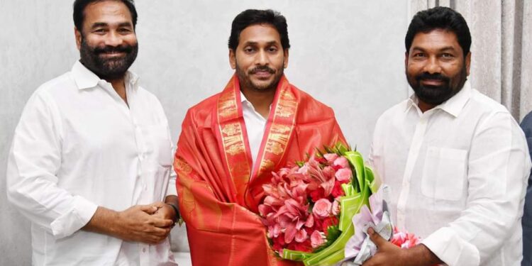 సీఎం ఆహ్వానంతో తాడేప‌ల్లికి కోటంరెడ్డి బ్ర‌ద‌ర్స్