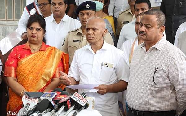 శ్రీవారి బ్రహ్మోత్సవాల్లో సామాన్య భక్తులకు పెద్దపీట