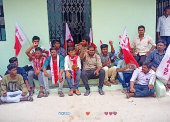 శ్రీచైత్యన విద్యాసంస్థలు గుర్తింపును రద్దు చేయాలి!