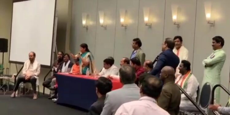 అమెరికాలో మంత్రి మల్లారెడ్డి ని ఏకిపారేసిన మహిళ