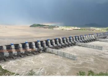 పోలవరానికి పోటెత్తిన వరద