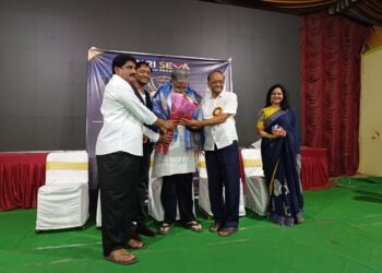 తనికెళ్ళ భరణి, సునీతాని సత్కరించిన NRI ఫౌండేషన్ ప్రతినిధులు