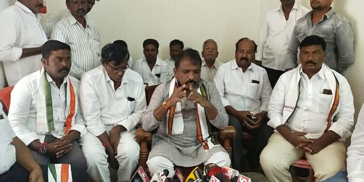 బీజేపీ, వైసిపి పాలనంతా తాకట్టులే -శైలజానాథ్