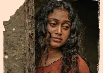 ఓటీటీలో దూసుకెళ్తోన్న‌ లెస్బియ‌న్ చిత్రం `హోలీ వుండ్‌`