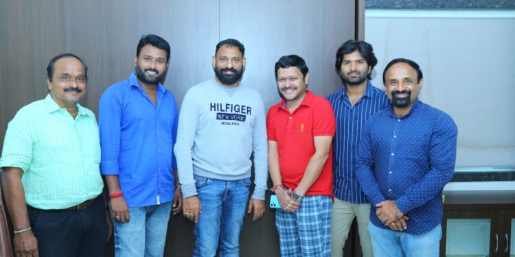 డైరెక్టర్ శ్రీకాంత్ అడ్డాల చేతుల మీదుగా ‘నిన్నే పెళ్లాడతా’ టీజర్ విడుదల