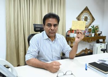 మోడికి పోస్ట్ కార్డ్ రాసిన కేటీఆర్