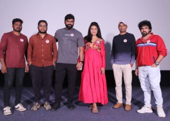 నన్ను ఎగ‌తాళి చేసిన వాళ్ళే ఇప్పుడు ఫాలో అవుతున్నారు- A1 from Day 1 వెబ్ సిరీస్ ప్రివ్యూ లో  న‌టి అస్మిత‌