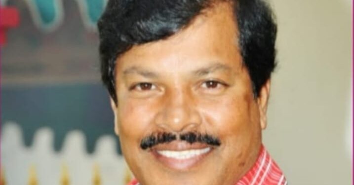 మార్చి 3 న బిగ్ స్నేక్ కింగ్