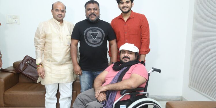 పరారీ మూవీ లో ఎల్ల ఎల్ల సాంగ్ ను రిలీజ్ చేసిన డైరెక్టర్ నక్కిన త్రినాథ్ రావు