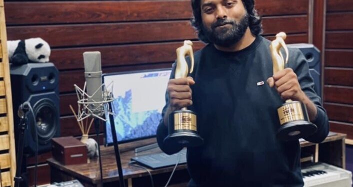 8AM Metro సినిమాకి నూరాన్ సిస్టర్స్ తో పాట పాడించిన మ్యూజిక్ డైరెక్టర్ మార్క్ కె.రాబిన్