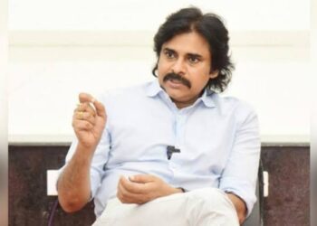 పవన్ పై భ్రమలు తొలిగాయంటున్న విజ్ఞులు
