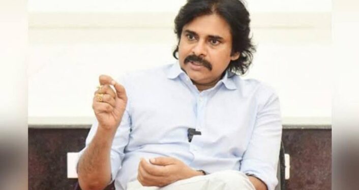 పవన్ పై భ్రమలు తొలిగాయంటున్న విజ్ఞులు