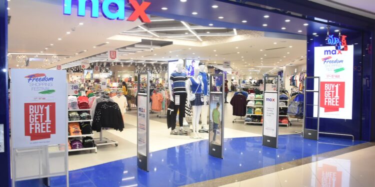 మ్యాక్స్ ఫ్యాషన్స్ లో  అదిరిపోయే ఆఫర్లు…