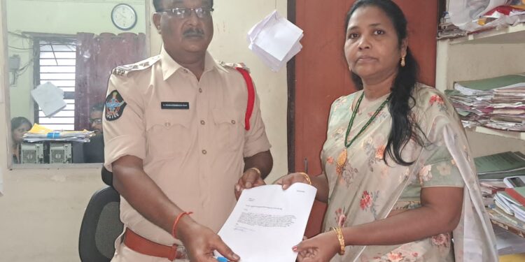 నారా లోకేష్ హింసకు ప్రేరేపిస్తున్నారు… చర్యలు తీసుకోండి