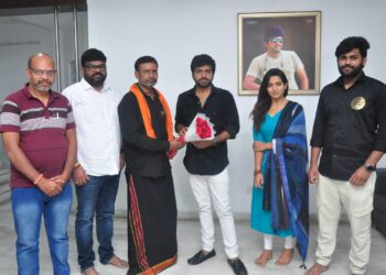 దర్శకుడు అనిల్ రావిపూడి చేతుల మీదుగా “మెకానిక్” మూవీ టీజర్ కాన్సెప్ట్ పోస్టర్ విడుదల