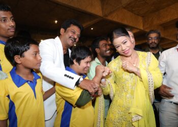 భారతీయ ఒలింపిక్ బాక్సర్, పద్మవిభూషణ్ శ్రీమతి మేరీ కోమ్ “సంకల్ప్ కిరణ్ పురస్కారాన్ని” అందజేత