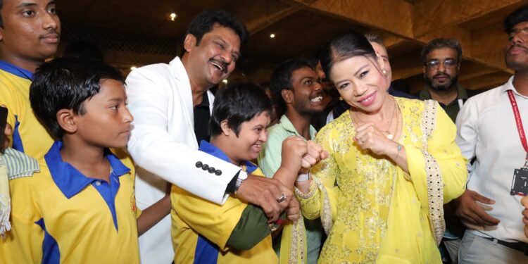 భారతీయ ఒలింపిక్ బాక్సర్, పద్మవిభూషణ్ శ్రీమతి మేరీ కోమ్ “సంకల్ప్ కిరణ్ పురస్కారాన్ని” అందజేత