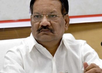 నక్కా ఆనందబాబుపై కార్యకర్తల ఆగ్రహం..