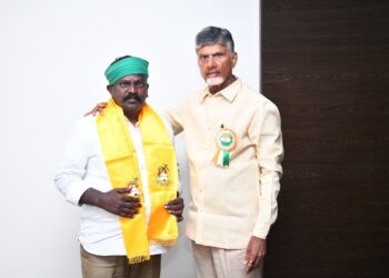 చంద్రబాబు సమక్షంలో పార్టీలో చేరిన కొలికపూడి