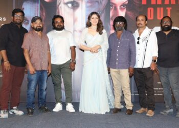 105 మినిట్స్ మూవీ గ్రాండ్ ట్రైలర్ లాంచ్