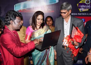 ప్రముఖ నటి నందితా శ్వేత చేతుల మీదుగా  హలో బేబీ మోషన్ పోస్టర్ విడుదల