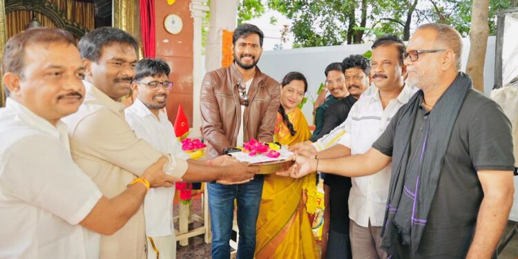 డాక్టర్ యోగి డైరీస్ లో… సన్నీలియోన్