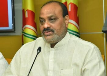 ఆస్తులు కాపాడుకోవడానికే హైదరాబాద్ పాట-అచ్చెన్నాయుడు