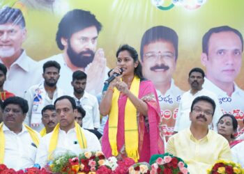 నిరంకుశ వైసీపీ ప్రభుత్వాన్ని సాగనంపాలి ; బండారు శ్రావణి