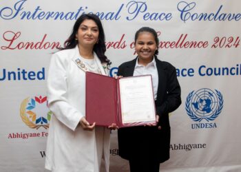 తెలుగు తేజం చిన్నారి కలశకు గౌరవ డాక్టరేట్ ప్రధానం