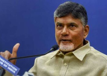 నా కోసం ట్రాఫిక్‌ ఆపొద్దు: చంద్రబాబు