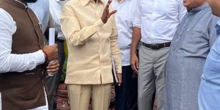 విజయవాడ నగరంలో మరో ఫ్లైఓవర్ కి గ్రీన్ సిగ్నల్