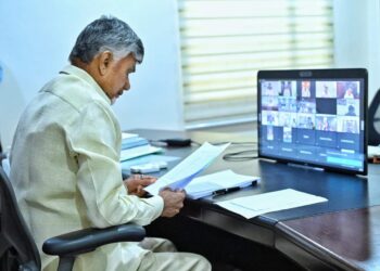 భారీ వర్షాలు, వరదలపై సీఎం చంద్రబాబు సమీక్ష