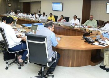 క్యూఆర్‌ కోడ్‌తో పాస్‌ పుస్తకాలు..ఏపీ క్యాబినెట్‌ నిర్ణయాలివే!