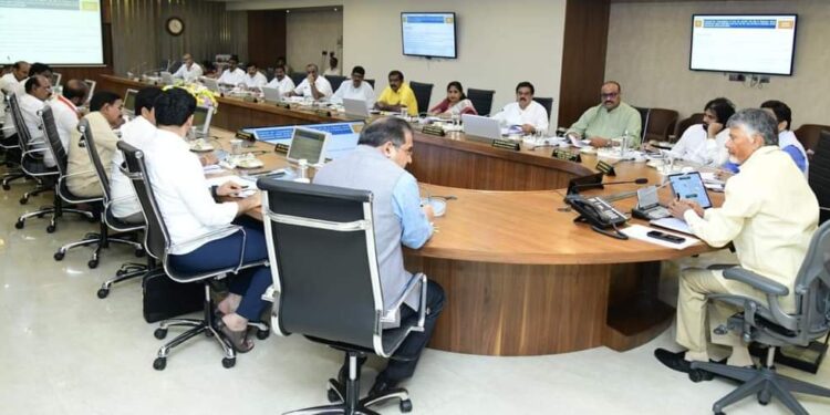క్యూఆర్‌ కోడ్‌తో పాస్‌ పుస్తకాలు..ఏపీ క్యాబినెట్‌ నిర్ణయాలివే!