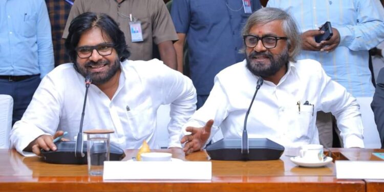 ఏపి – కర్ణాటకల మధ్య స్నేహపూర్వక వాతావరణం ఉండాలని ఆకాంక్ష ; పవన్ కళ్యాణ్