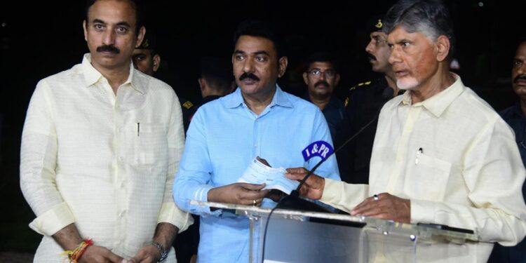 వరద సహాయ చర్యల కోసం రూ.1 కోటి విరాళం