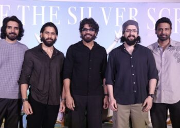 అభిమానులతో కలసి ANR క్లాసిక్ ‘ప్రేమ్ నగర్’ మూవీ చూసిన హీరో నాగచైతన్య