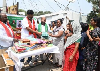 ఘనంగా సమాజ్ వాది పార్టీ ఆవిర్భావ దినోత్సవం