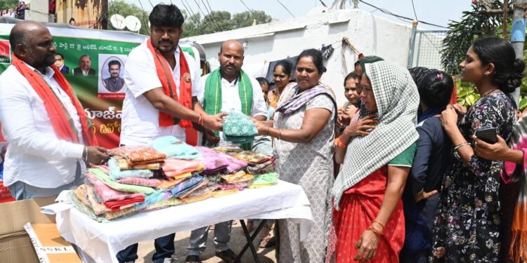 ఘనంగా సమాజ్ వాది పార్టీ ఆవిర్భావ దినోత్సవం