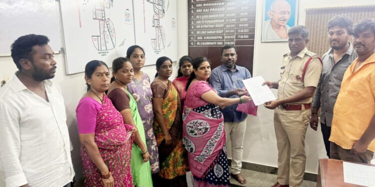 ఇదేంది స్వామి..దేవుని మాన్యంలో బ్రాందీ షాపు ఏర్పాటుకు సన్నాహాలు