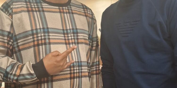 W/O అనిర్వేష్ చిత్ర బృందాన్ని అభినందించిన హీరో అల్లరి నరేష్.