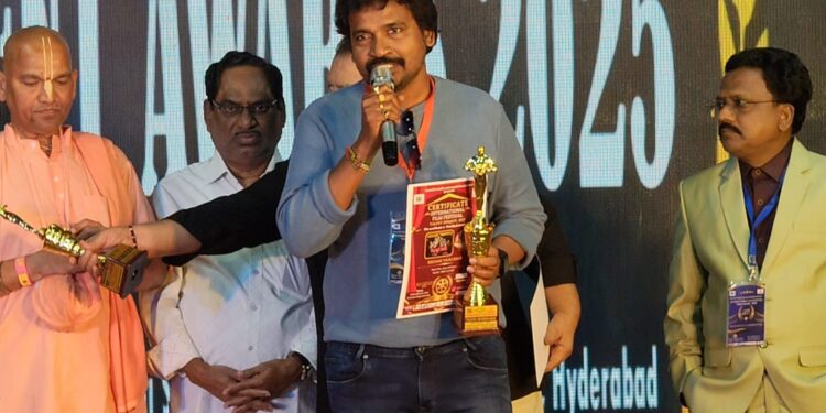 అంతర్జాతీయ అవార్డులు అందుకున్న “హ్యాట్సాఫ్ పోలీస్”