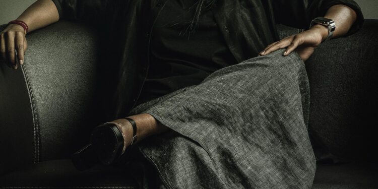 దర్శకుడు అనిల్ రావిపూడి చేతుల మీదుగా శివంగి ఫస్ట్ లుక్ విడుదల