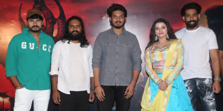 ‘కర్మ స్థలం’ లాంటి కథ నాకూ చేయాలని ఉంది: హీరో ఆకాష్ పూరి