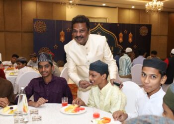మతసామరస్యానికి ప్రతీక ఇఫ్తార్ విందులు సూచిరిండియా అధినేత లయన్ కిరణ్